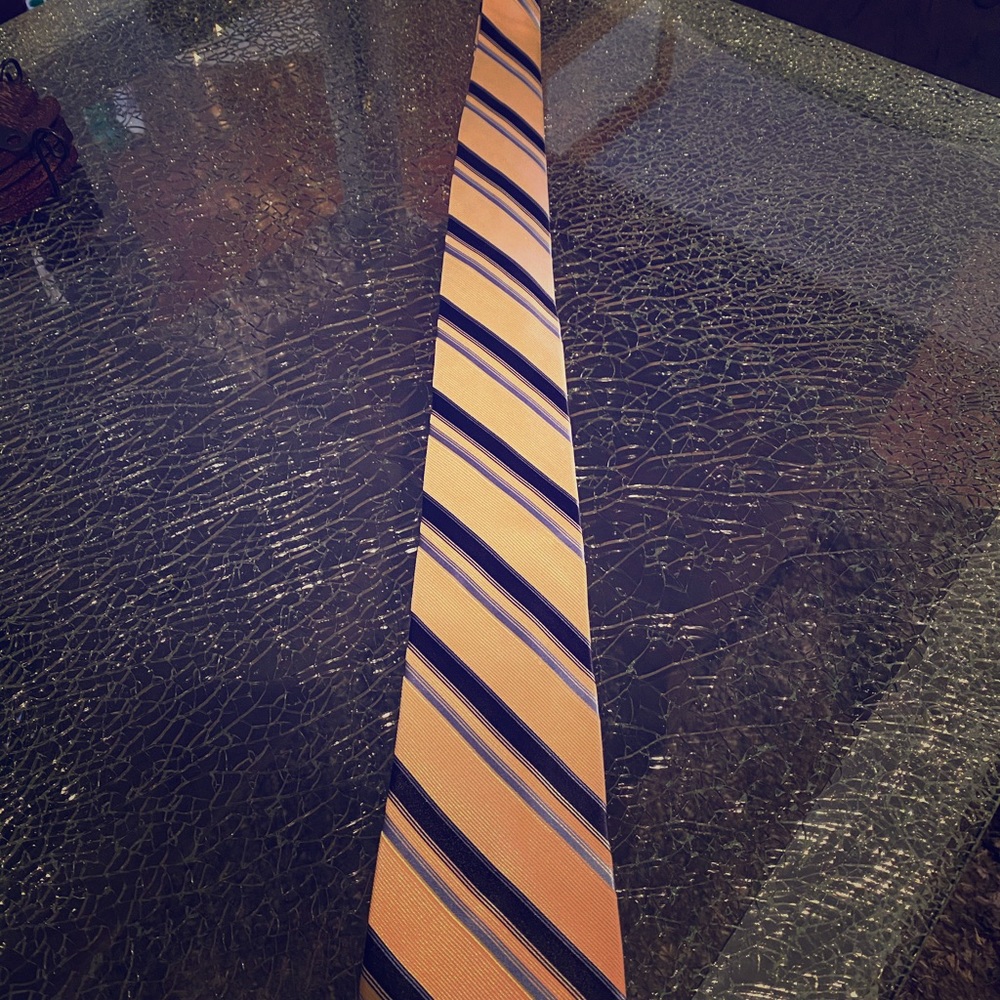 Classic Stripe Tie - Timeless Design!